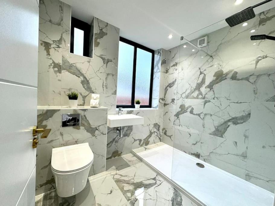 3Br Westbourne Delight - Near Beach & Bournemouth! Buitenkant foto